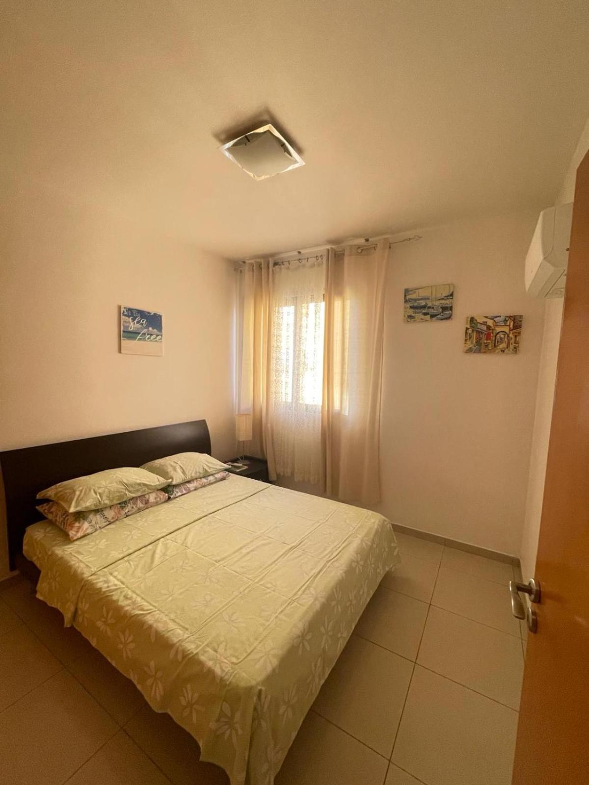 Vip Resort Apartment On Makenzie Beach Larnaca Dış mekan fotoğraf