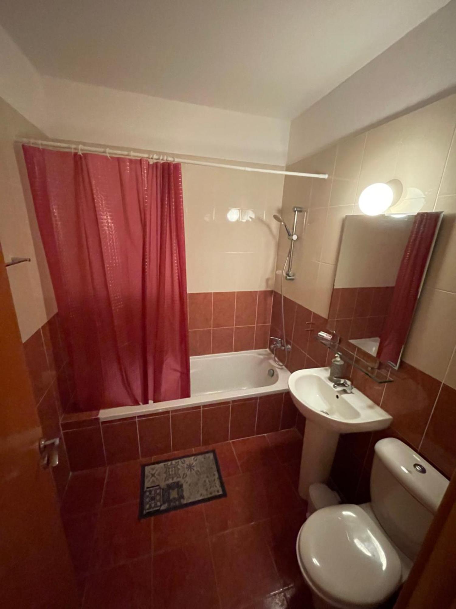 Vip Resort Apartment On Makenzie Beach Larnaca Dış mekan fotoğraf